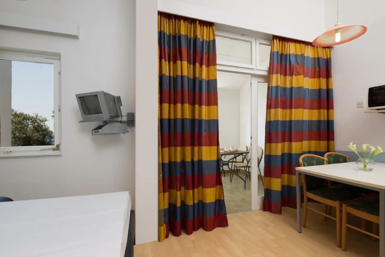 Lanterna Resort Tar-Vabriga 2*,  Croatia
